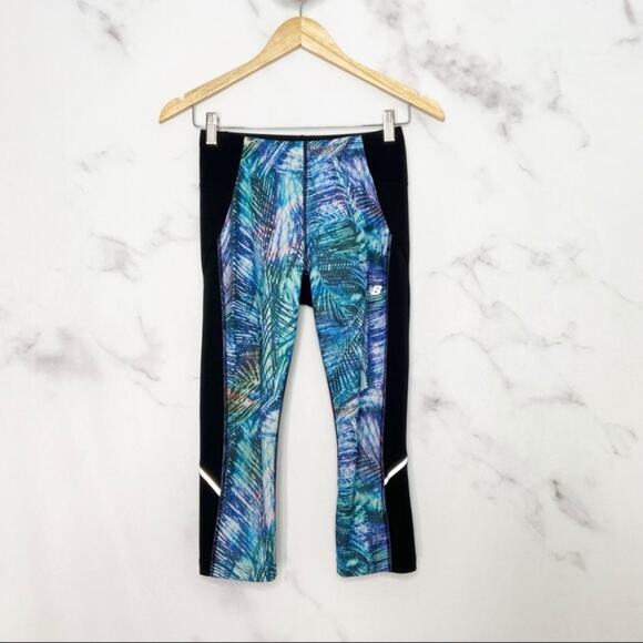 New Balance Accelerate Capri Leggings Palm Leaf Activewear Running Gym Size S - Picture 11 of 11